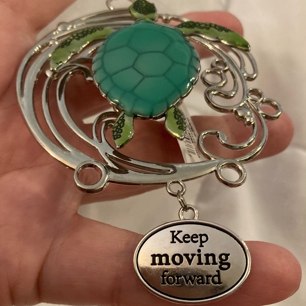 New Ganz hanging sea turtle decoration with, “Keep Moving Forward” on it.